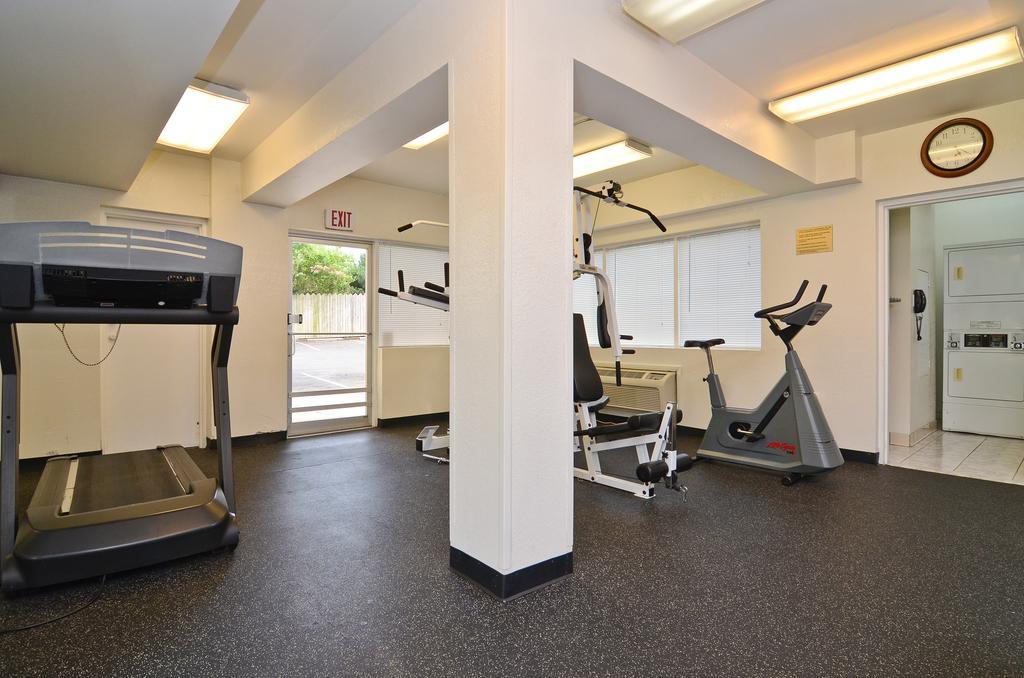 Stayapt Suites Alexandria-Fort Belvoir Зручності фото